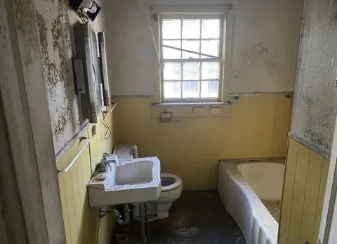 Bathroom Remodel before